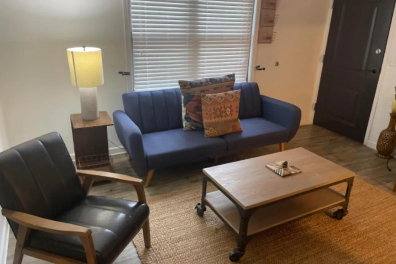 Special! 2 Queen Bedroom Condo Minutes To Broadway! Nashville United States